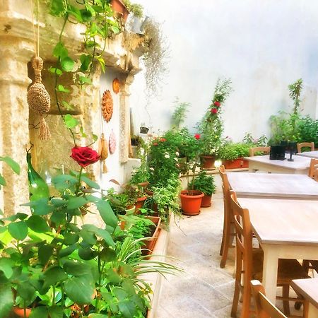 レッチェ Palazzo Salia Bed & Breakfast エクステリア 写真