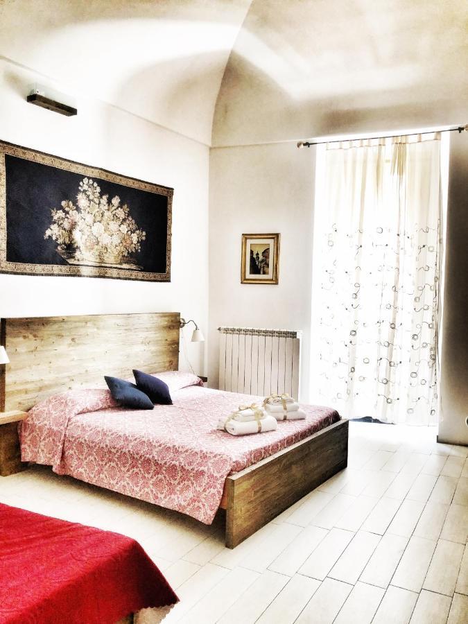 レッチェ Palazzo Salia Bed & Breakfast エクステリア 写真