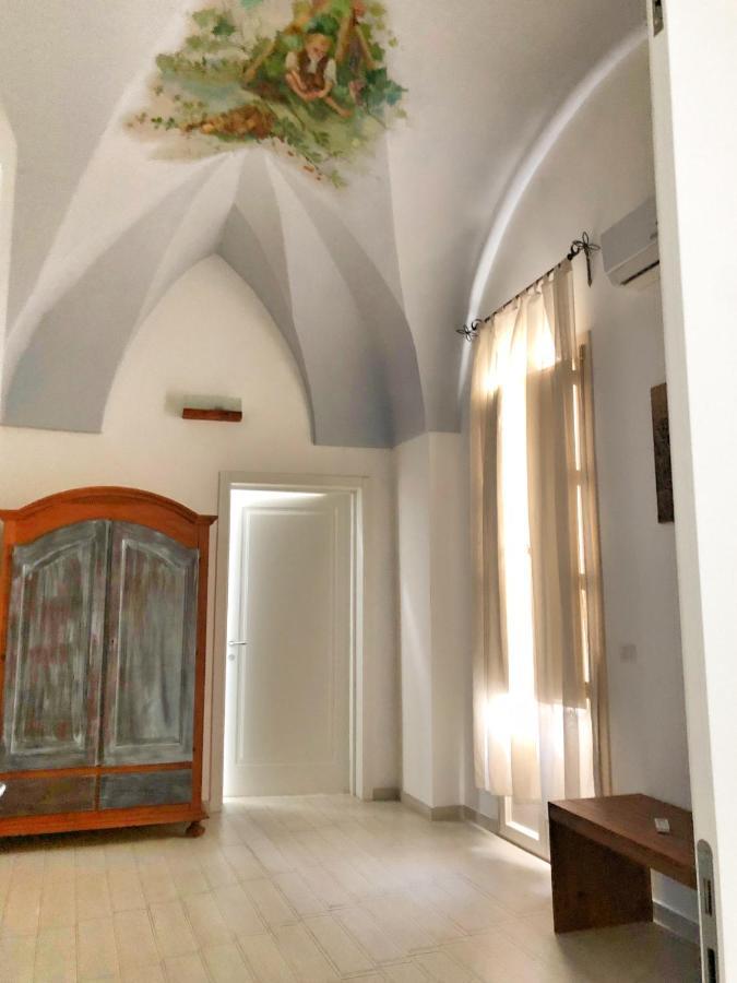 レッチェ Palazzo Salia Bed & Breakfast エクステリア 写真